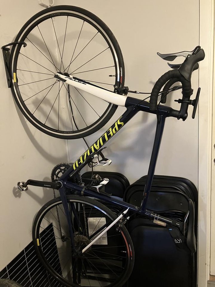 Specialized Allez racer