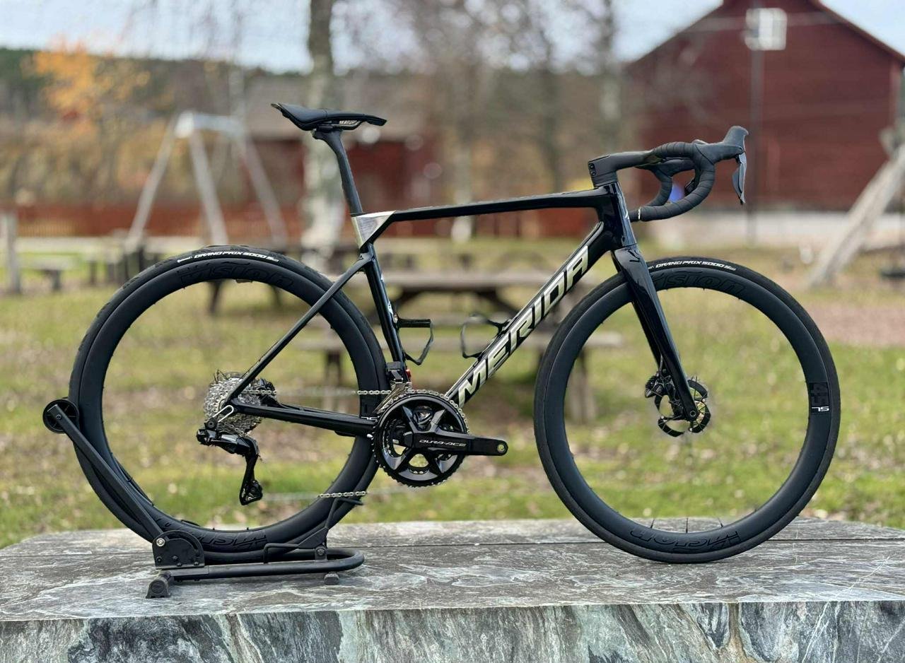 Merida Scultura Team Medium 