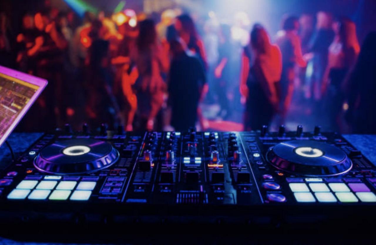 DJ till din fest! (prylar, lj...