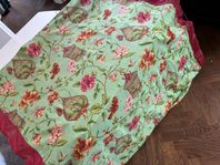 Mörkläggande hissgardin