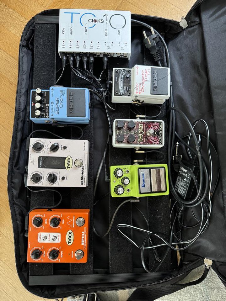 Gitarrpedaler och pedalbord