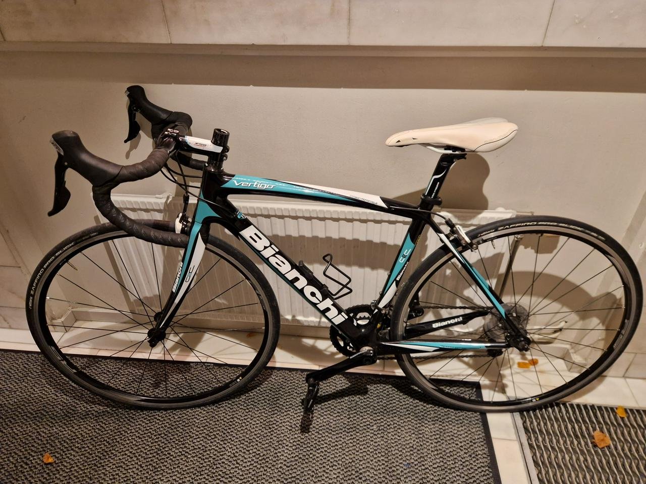 Bianchi Vertigo i kolfiber