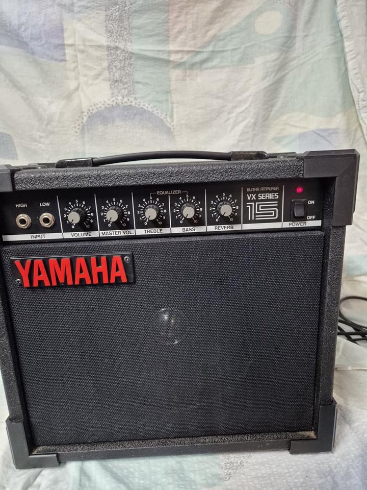 Yamaha Guitar Amplifier VX Se...
