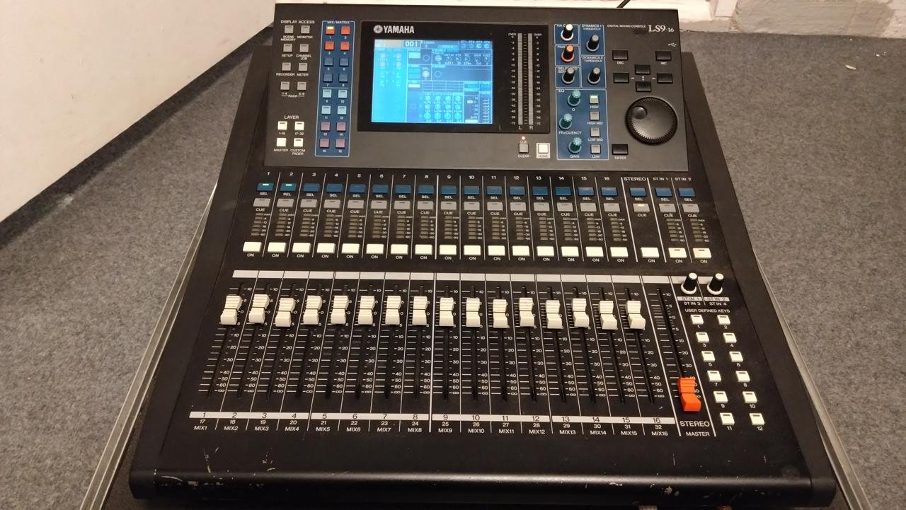 Yamaha ls9 mixer
