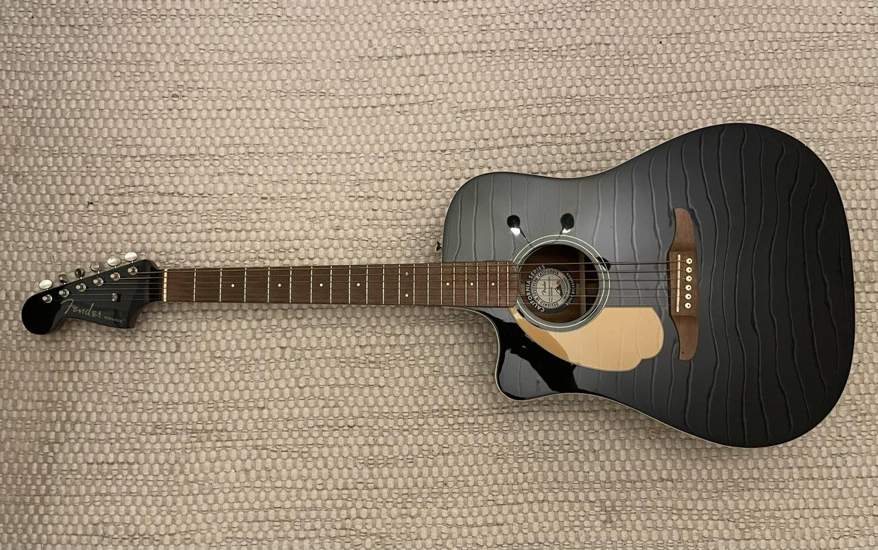 vänsterhänt Fender Redondo