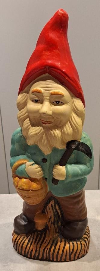 3 ST. TOMTAR AV KERAMIK