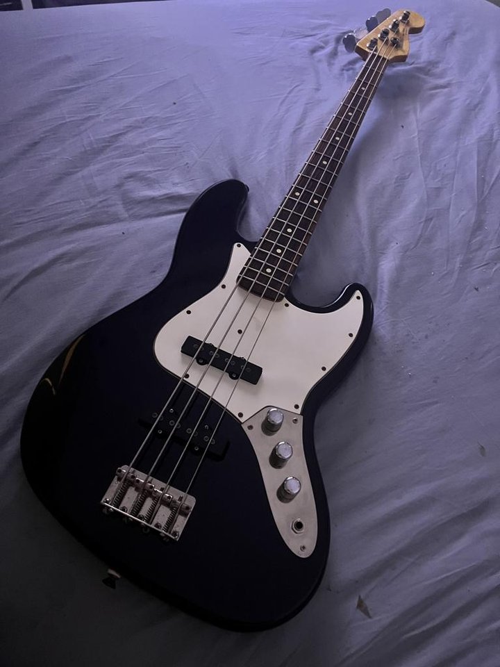 Fender Jazz Bass made in Japan