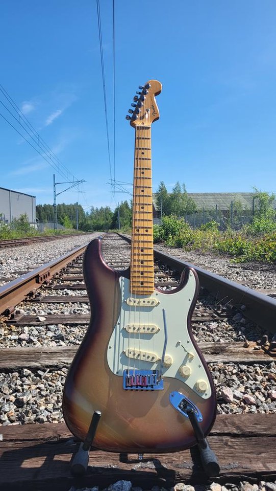 Fender Am Ultra Stratocaster ...