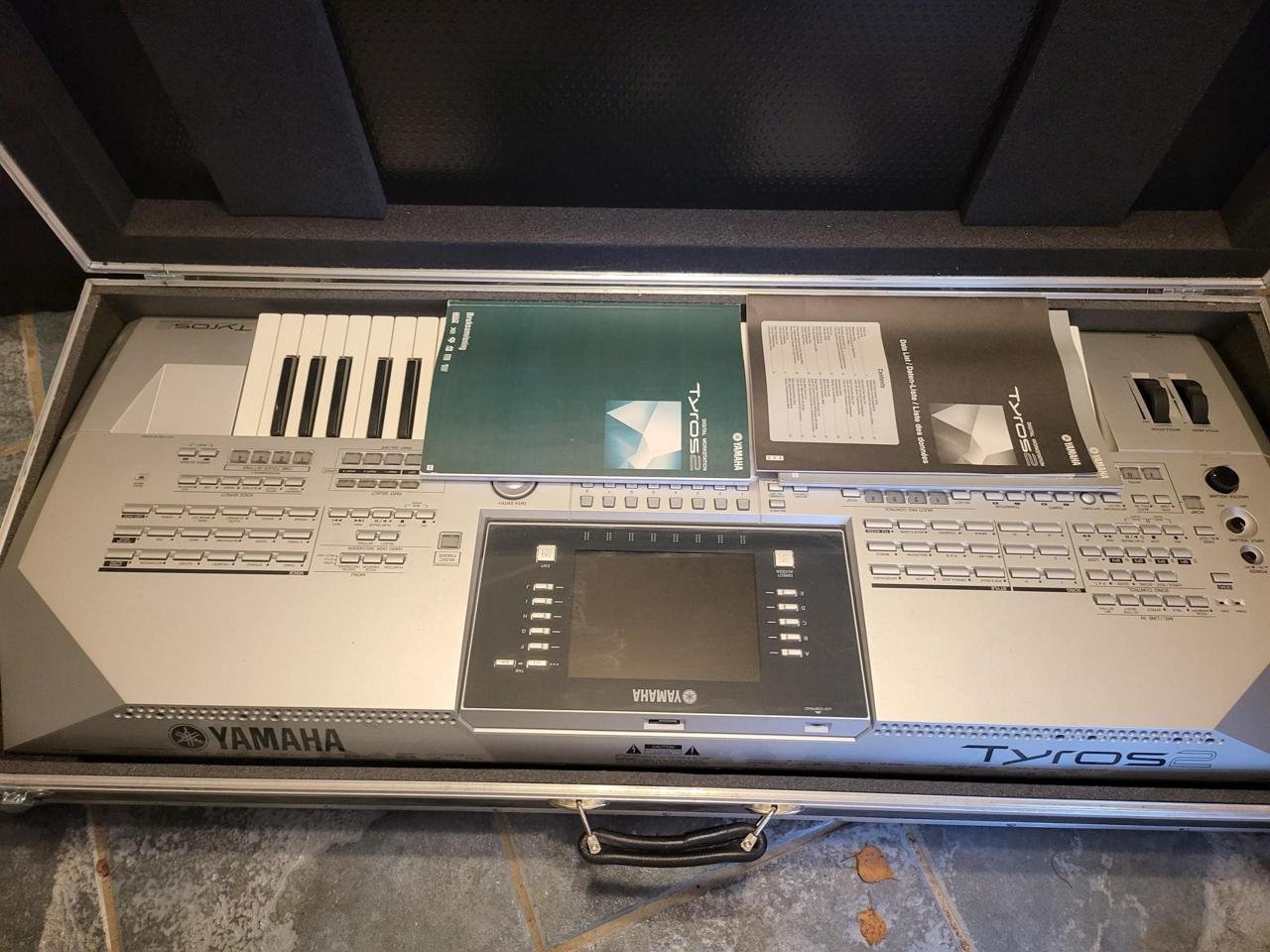 Yamaha Tyros 2