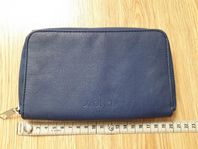 Plånbok från Monki