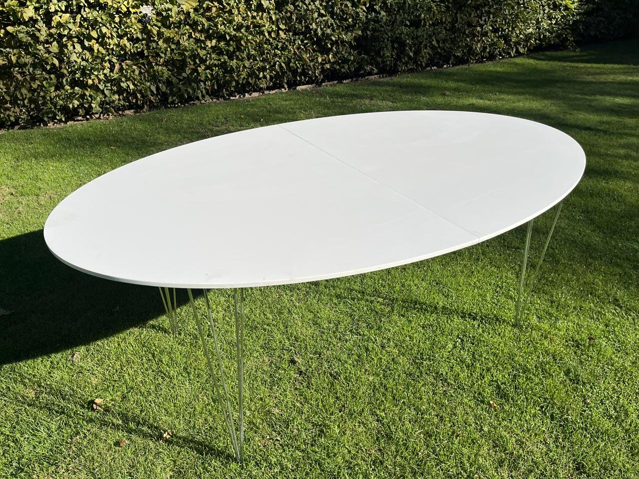 Bord utdragbart elipseformat