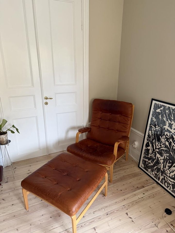 Bruno Mathsson ”Ingrid” med f...