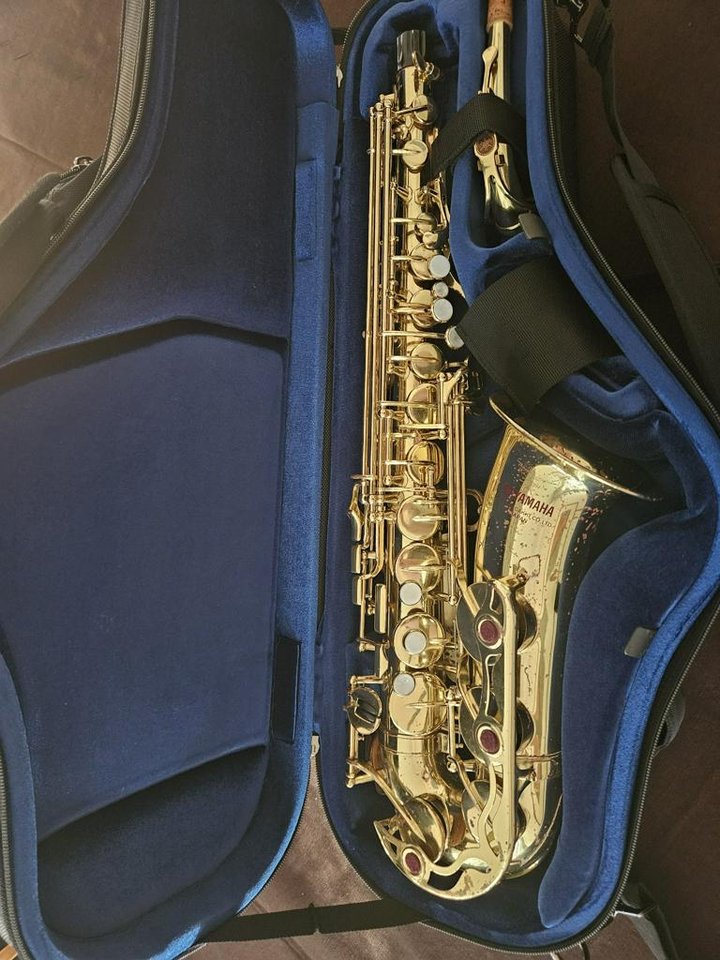 YAMAHA purple logo Altsaxofon
