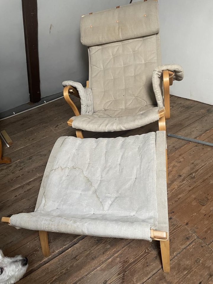 Pernilla  69 Dux med fotpall/...