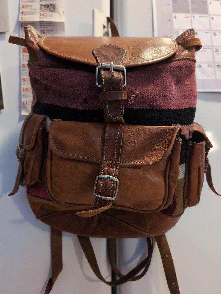 Ryggsäck kamelläder från Maro...