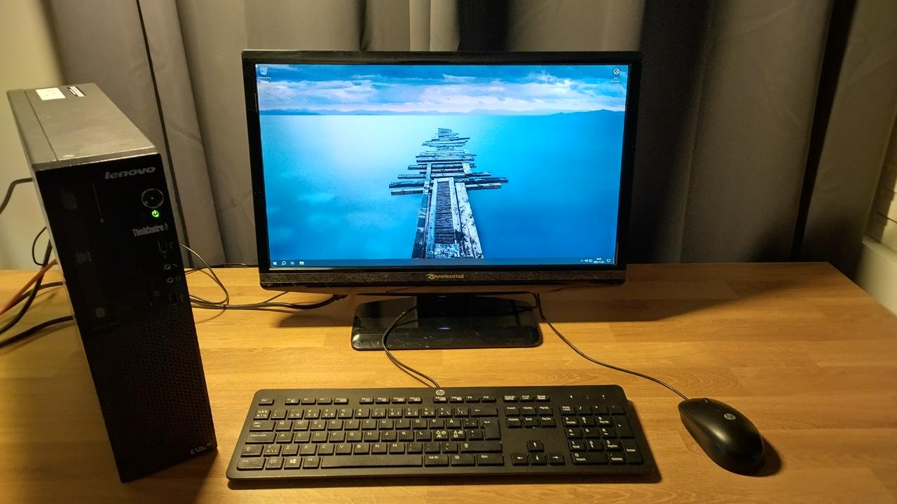 Datorpaket Lenovo + 22" skärm