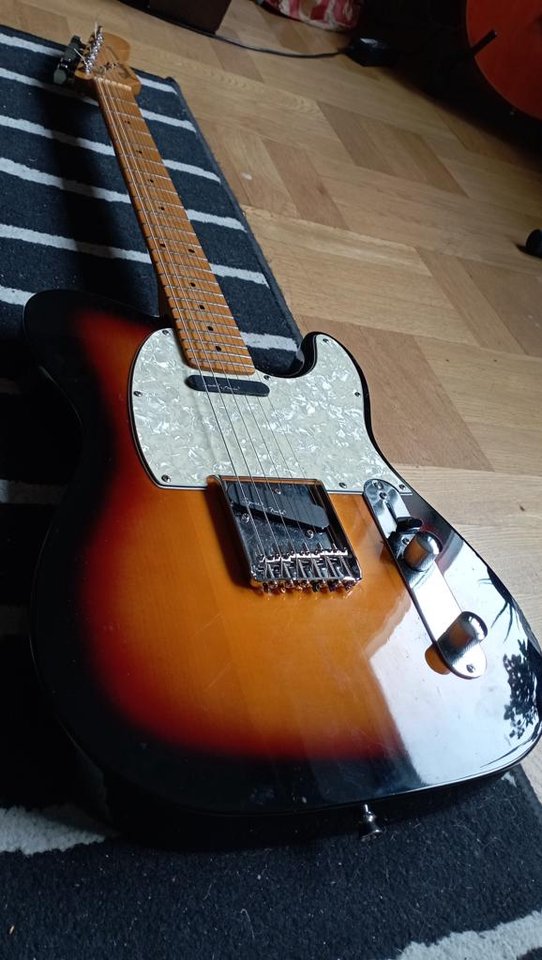 Fender  Squire Tele Californi...