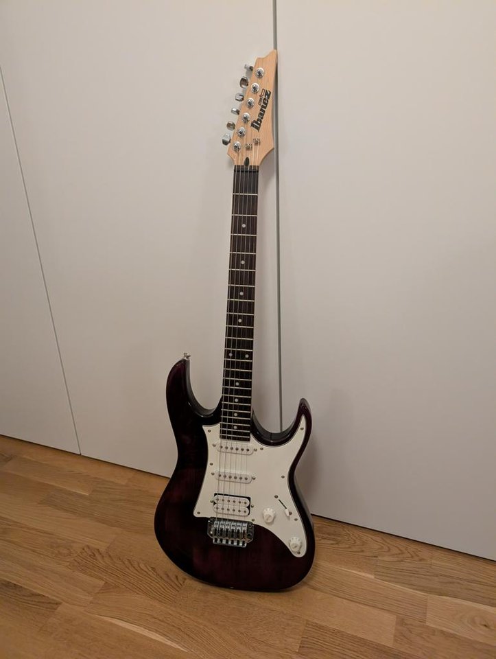 Gitarr Ibanez GRX 140