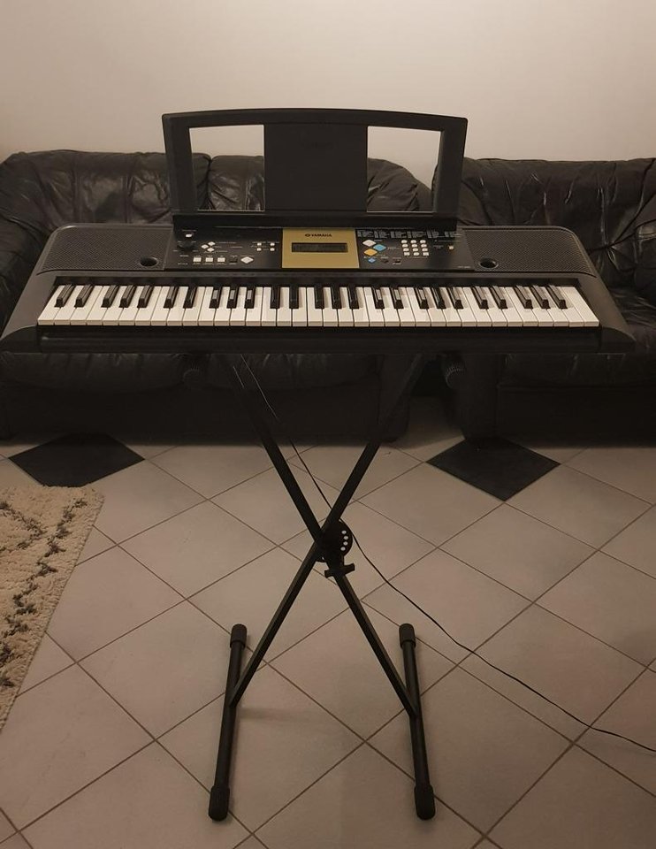 YAMAHA Keybord YPT220