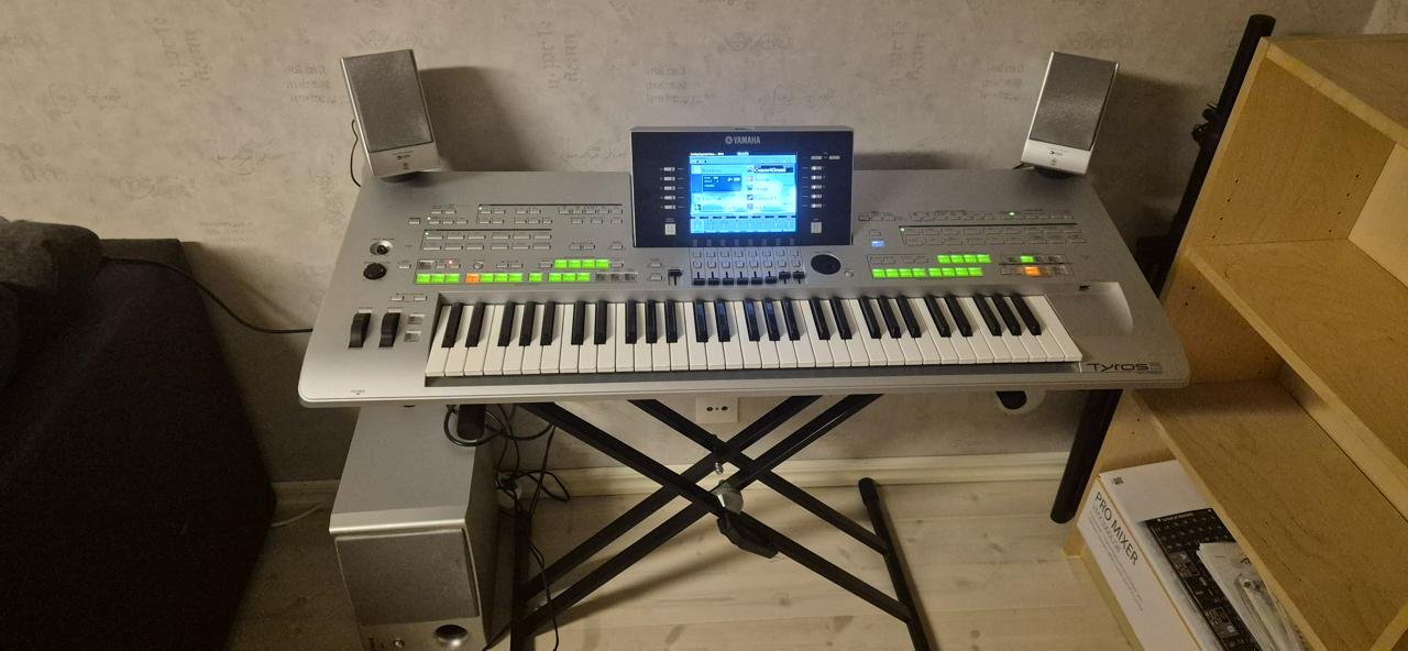 yamaha Tyros 3