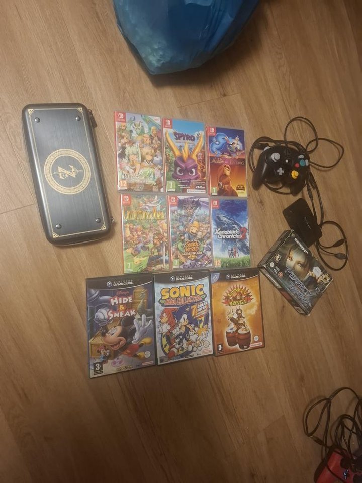 Nintendo Tv spel prylar. Swit...