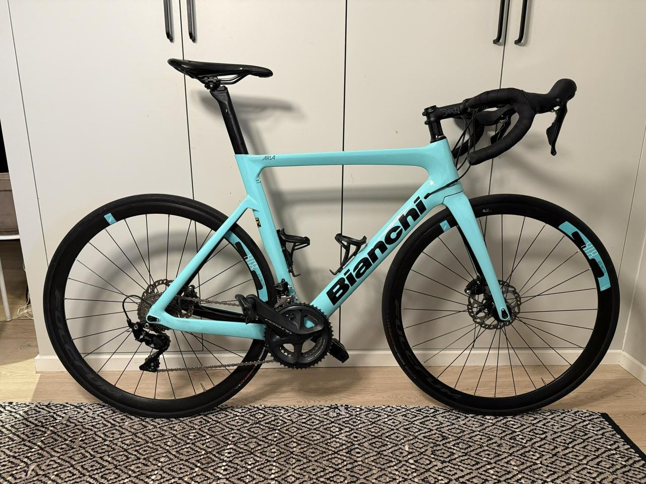 BIANCHI Aria Ultegra/105 -23
