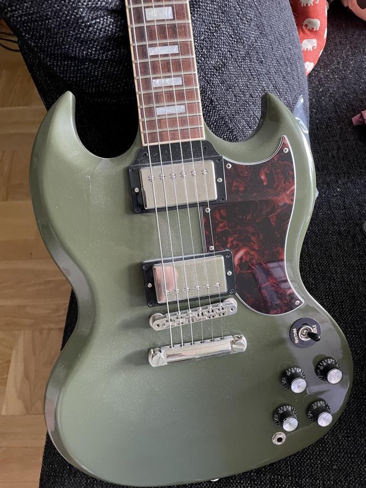 Gibson SG limited edition oli...