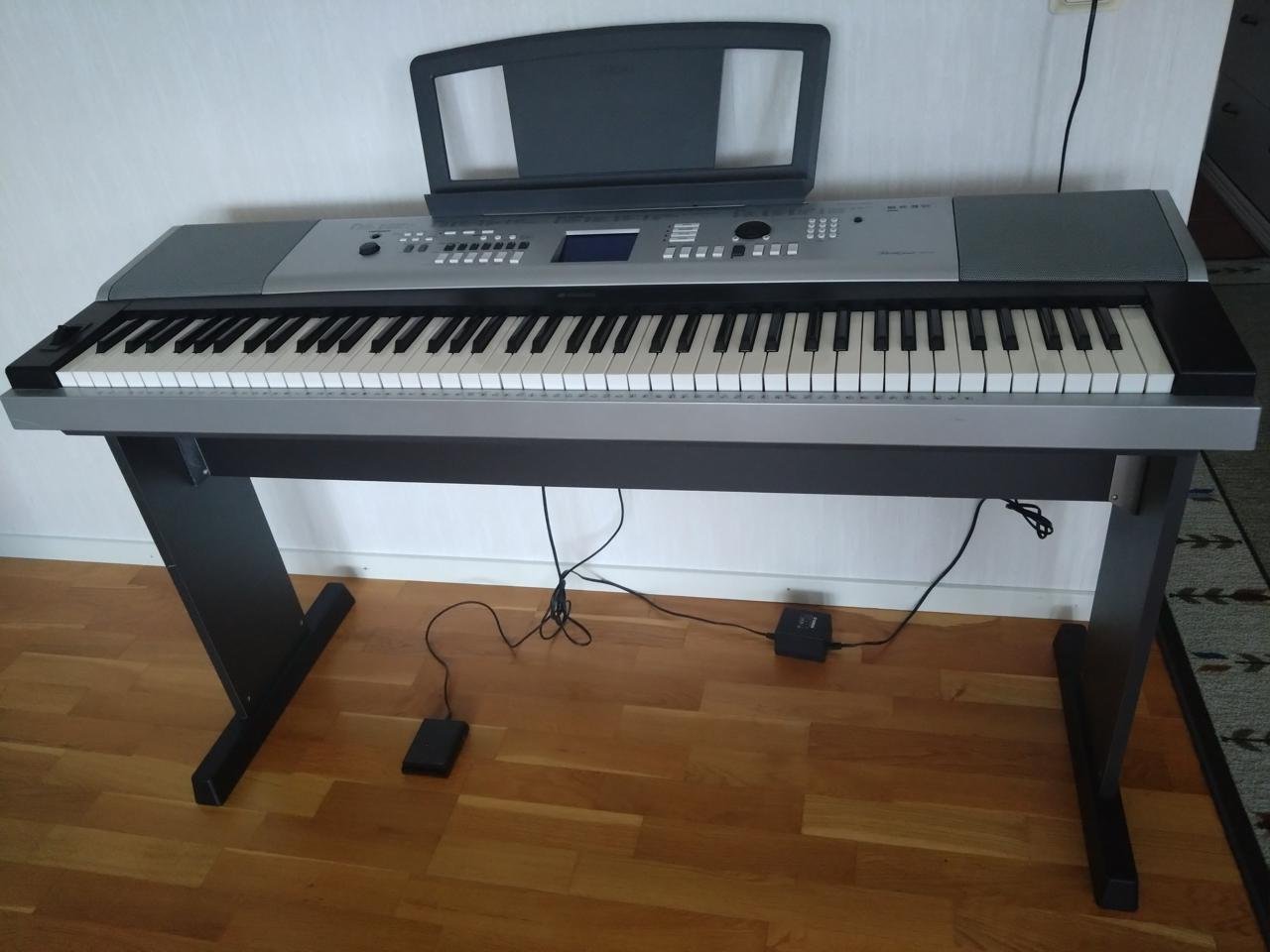 Yamaha DGX-530