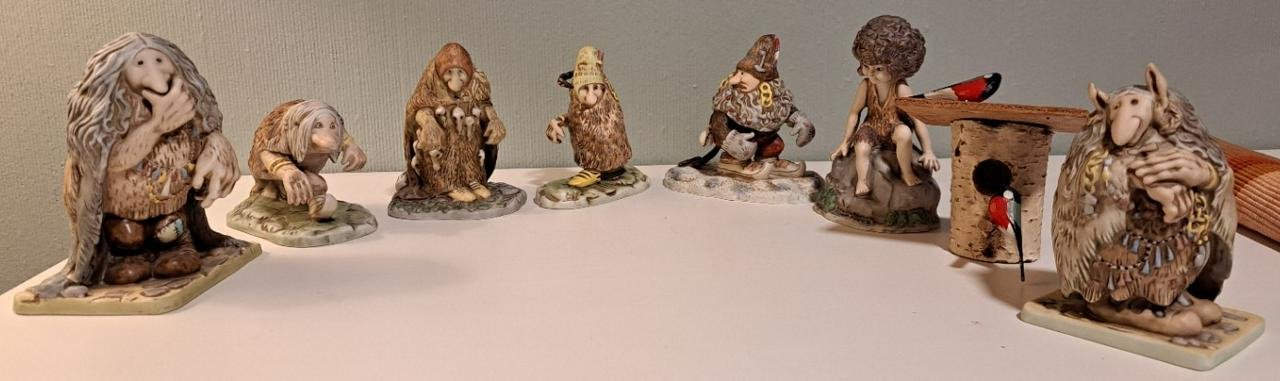 FIGURINER AV JOHN BAUER