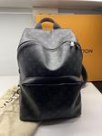 Louis Vuitton discovery bag
