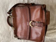 Egyptisk läderdatorväska