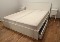 Ikea Malm dubbelsäng med 4 lådor och rersormadrasser  