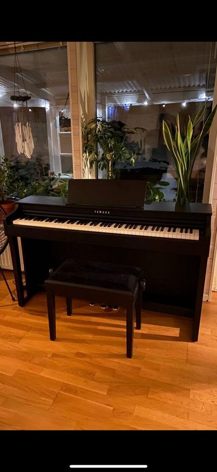 Yamaha Clavinova CLP-625