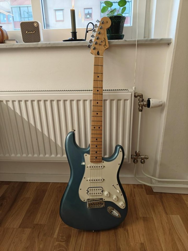 Fender player stratocaster HS...