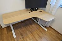 Skrivbord hörn IKEA bekant