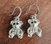 Nalle örhängen 300kr