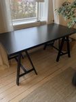 Skrivbord från IKEA 