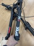 Framgaffel fox 30-29 plus deverse delar 
