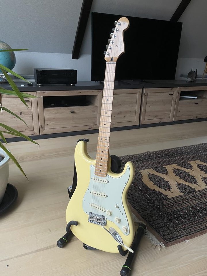 Fender Player Stratocaster 