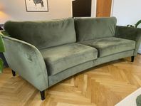 Grön sammetssoffa 