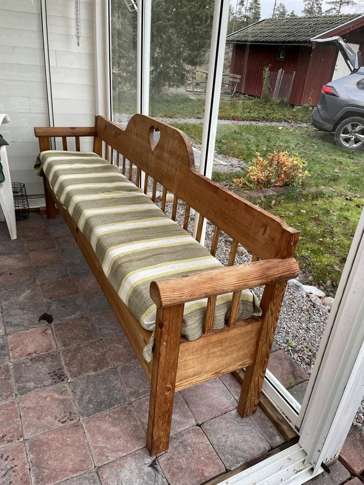 träsoffa/förvaring