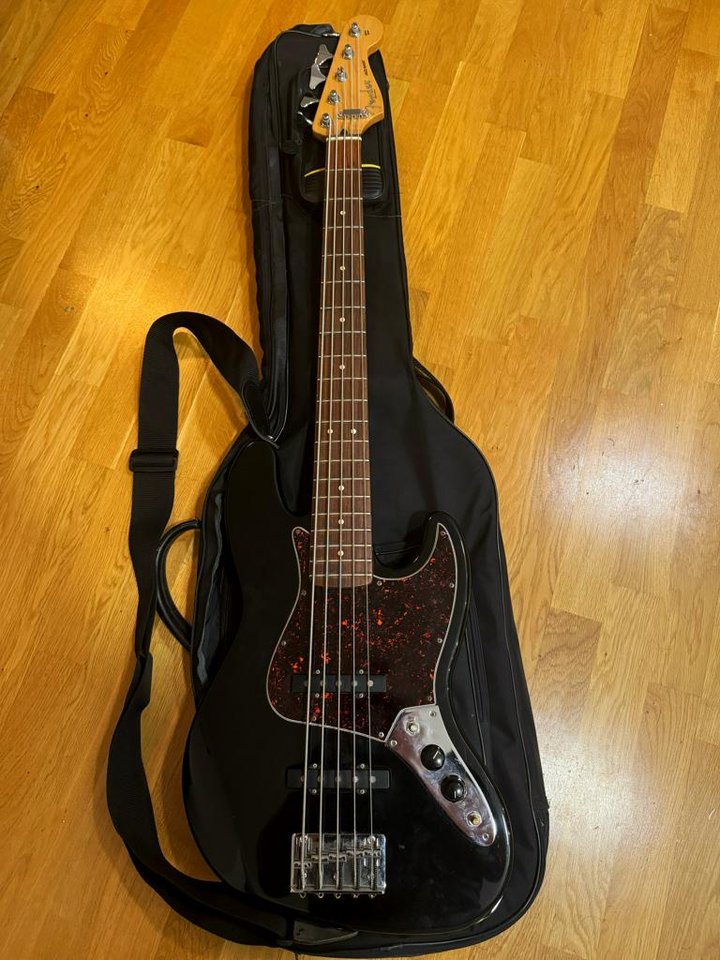 Fender Jazz Bass 5-strängad