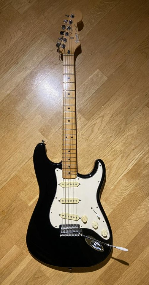 Fender Stratocaster elgitarr