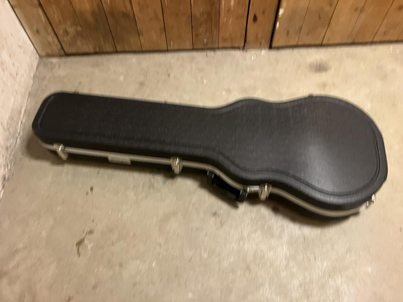 Gitarrcase, flight case Gibso...