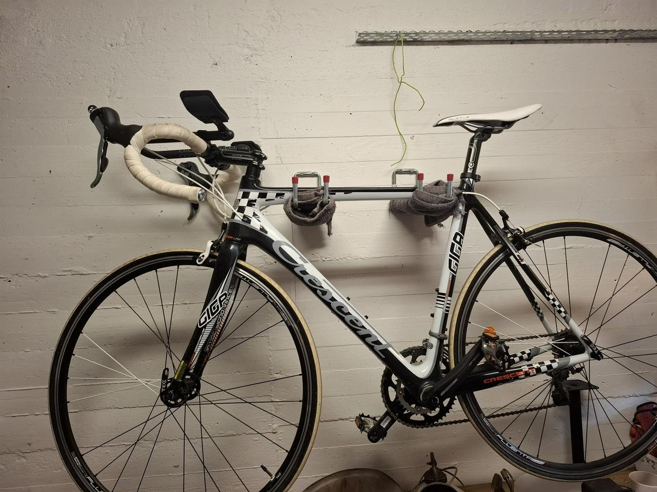 Crescent Giga 56 Carbonram