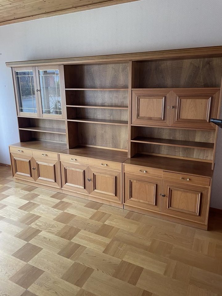 Bokhylla Tik Retro inkl lever...