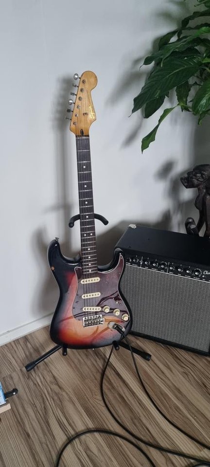 Squier classic vibe 60 med fe...
