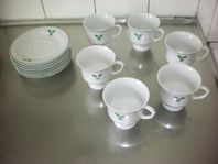 Kaffekoppar med fat, Gräddkannor, Sockerskål, Teskedar