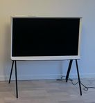 Samsung The Serif 4K QLED 43 tum + Google chromecast