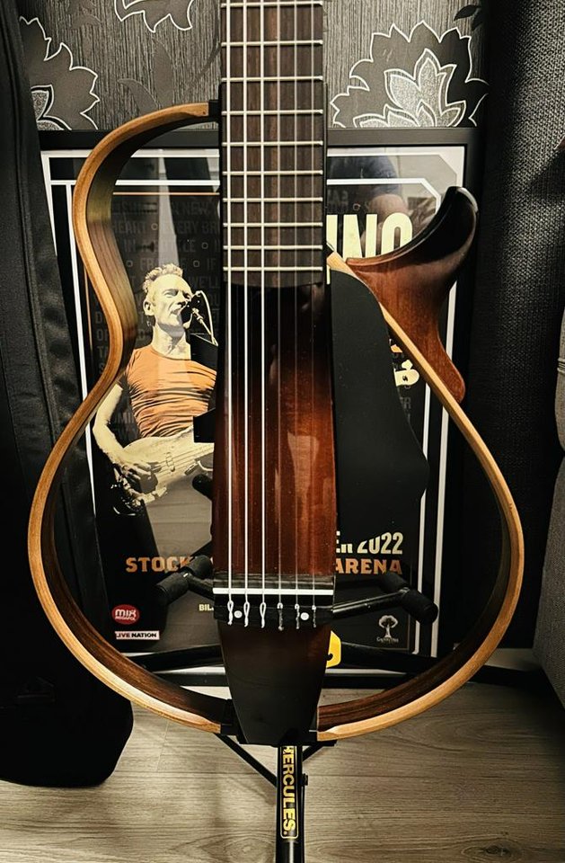 Yamaha SLG200N Silent guitar 